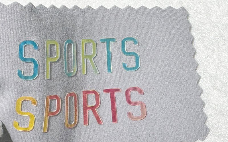 3D厚板硅胶热转印烫画  立体硅胶logo商标  多色幻彩热转印烫标